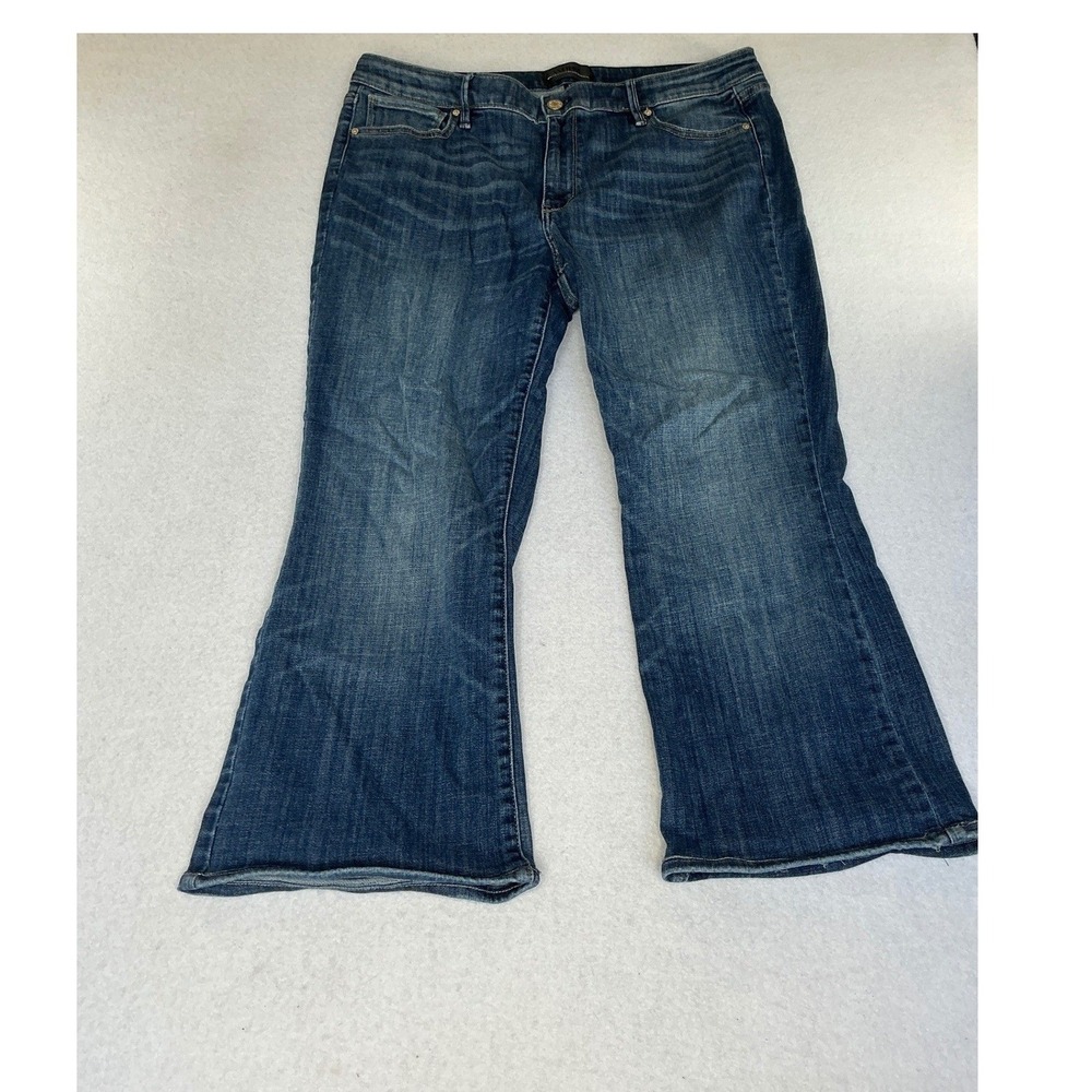 White House Black Market Slim Boot Jeans Womens 14 Blue Mid Rise Everyday Soft - Picture 2 of 9